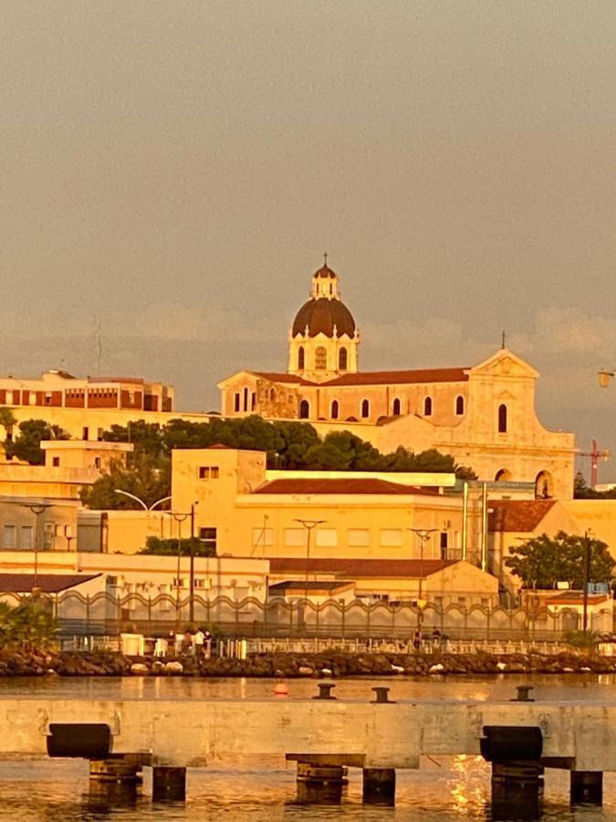 Marina Di Castello Bed and Breakfast Cagliari Buitenkant foto